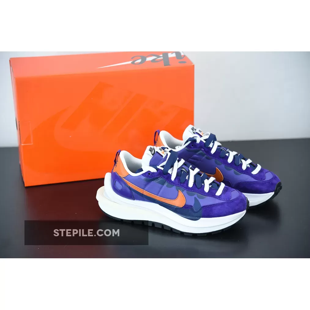 sacai x Nike Vaporwaffle Dark Iris/Campfire Orange-White | VAPORWAFFLES