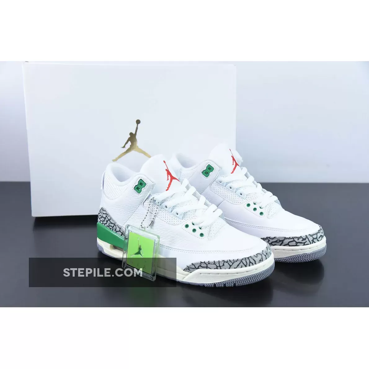 Air Jordan 3 White/Varsity Red-Lucky Green-Cement Grey lucky green 3s