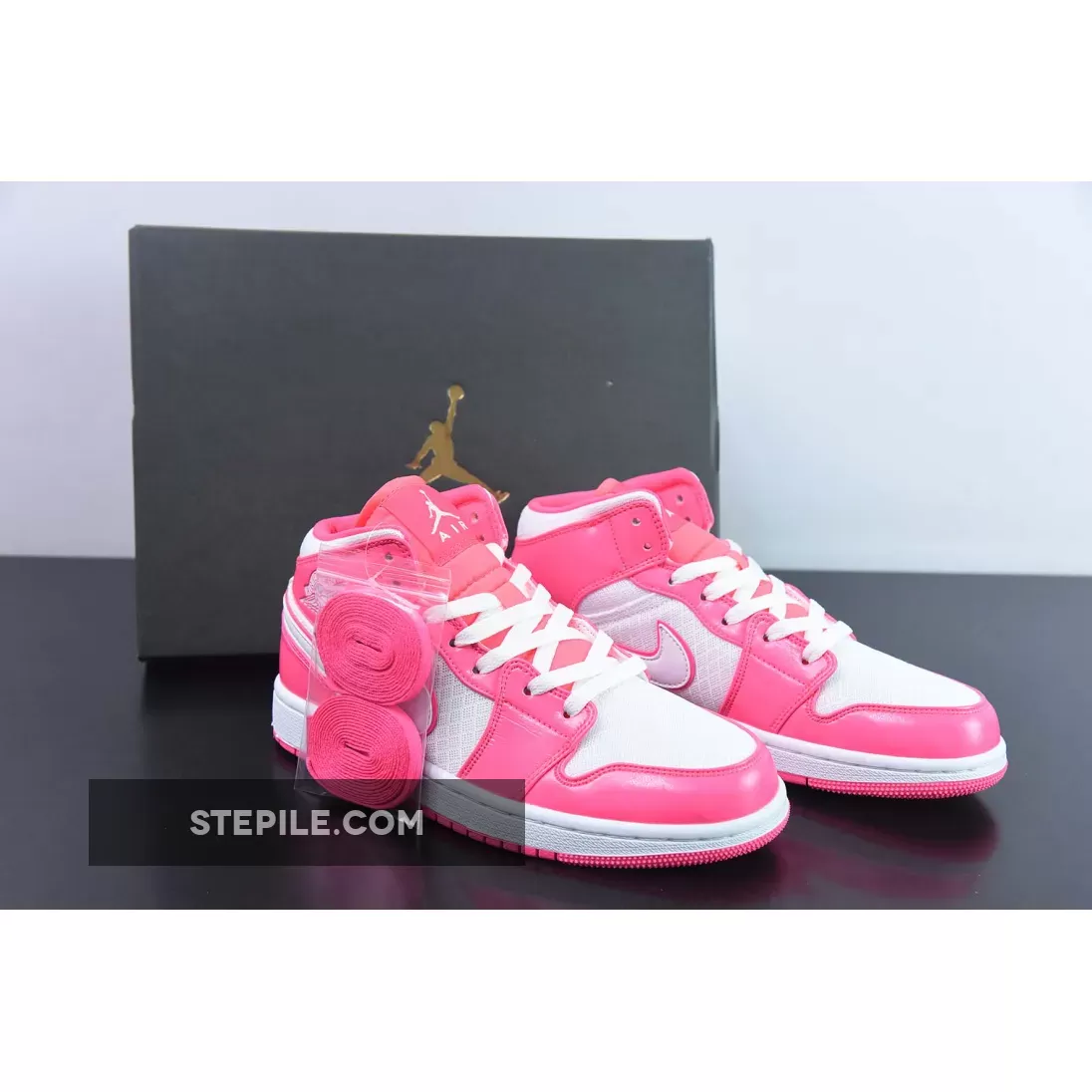 Air Jordan 1 Mid GS Hyper Pink White 555112-611 For Sale