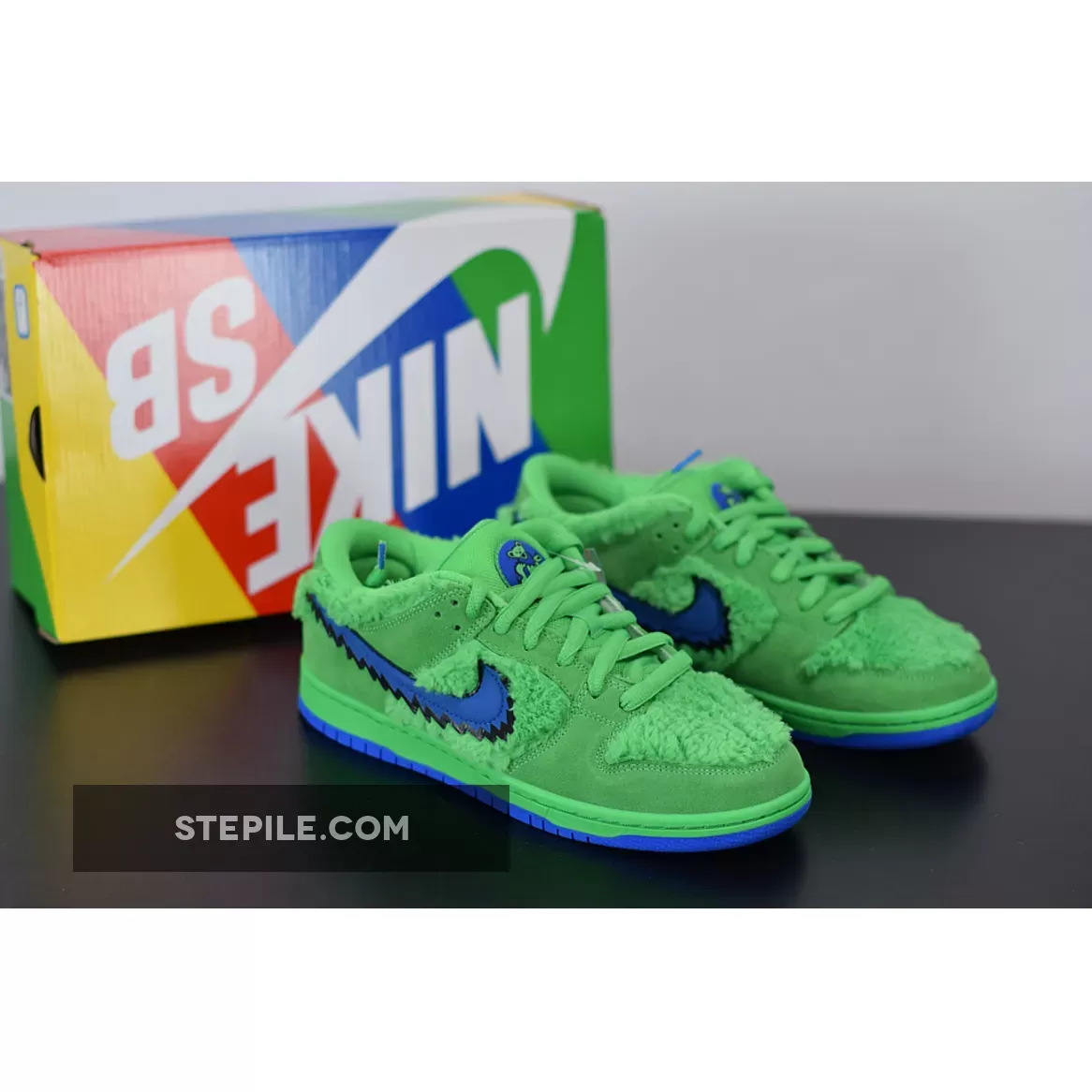 Grateful Dead x Nike SB Dunk Low 'Green Bear' CJ5378-300 og green bear