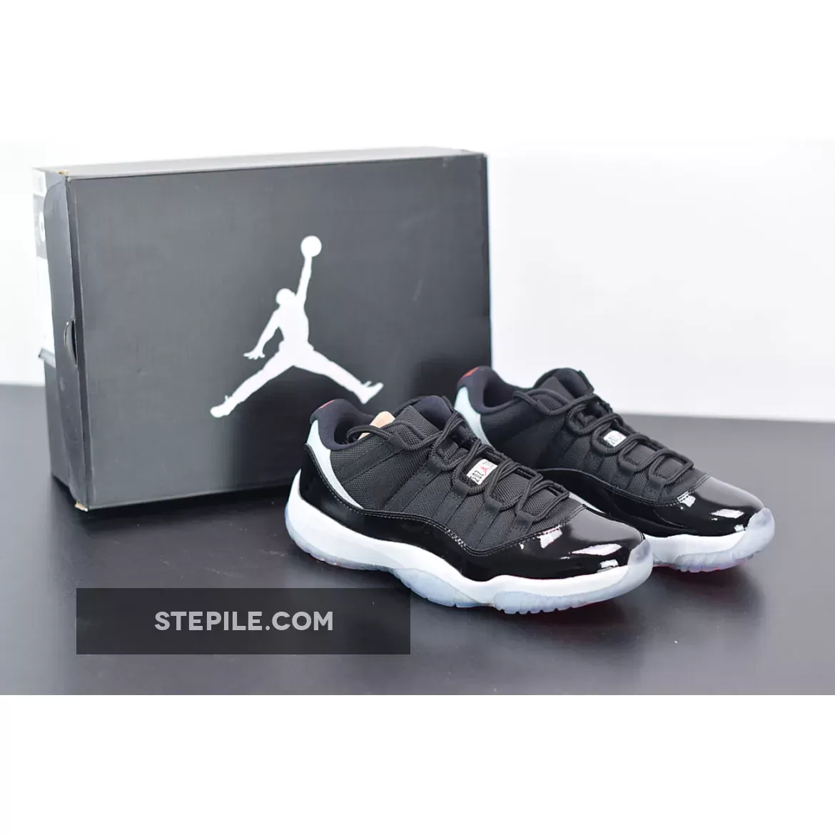 Air Jordan XI (11) Low ‘Infrared23′ Black/Infrared 23-Pure Platinum