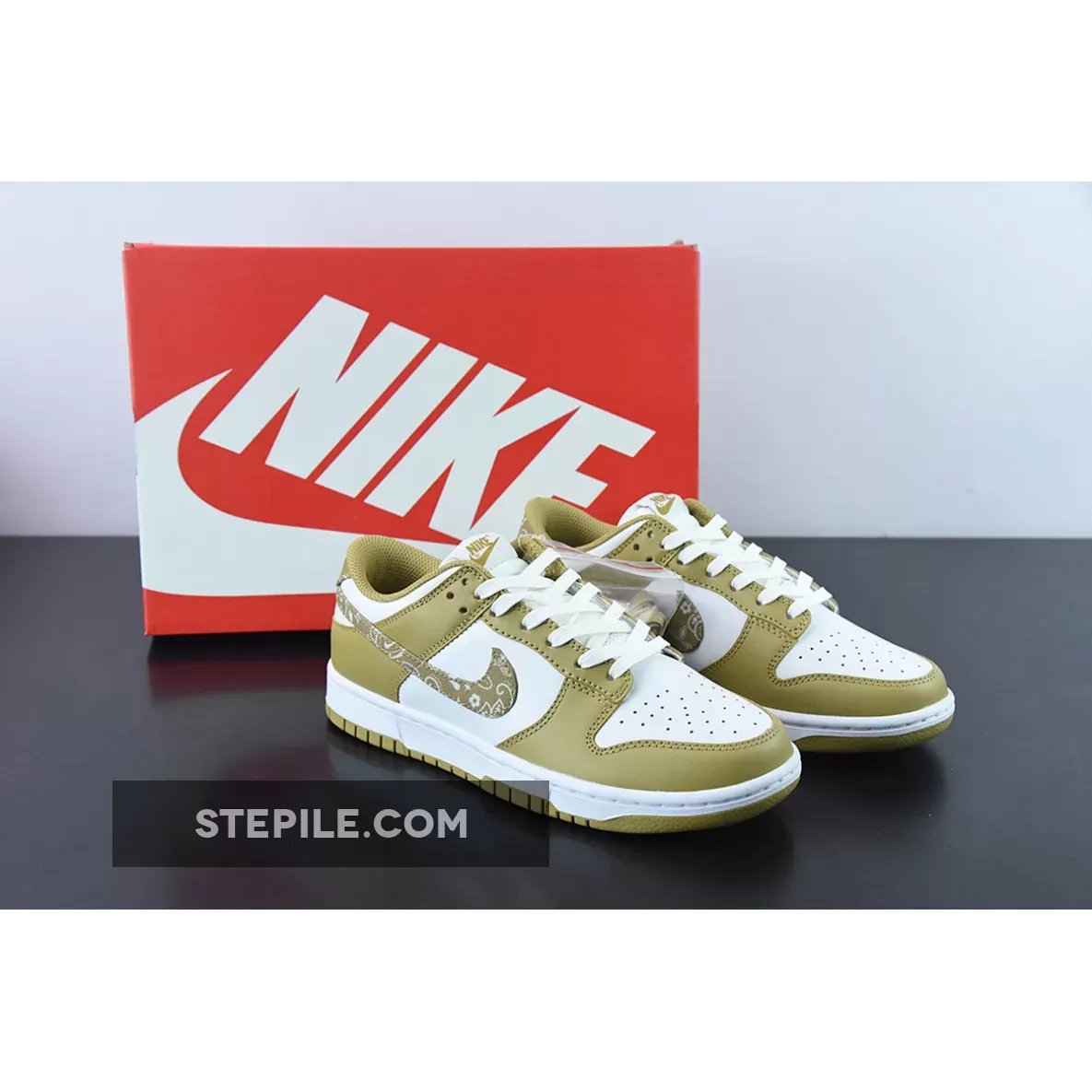 Nike Dunk Low Barley Paisley DH4401-104 - barley green dunks