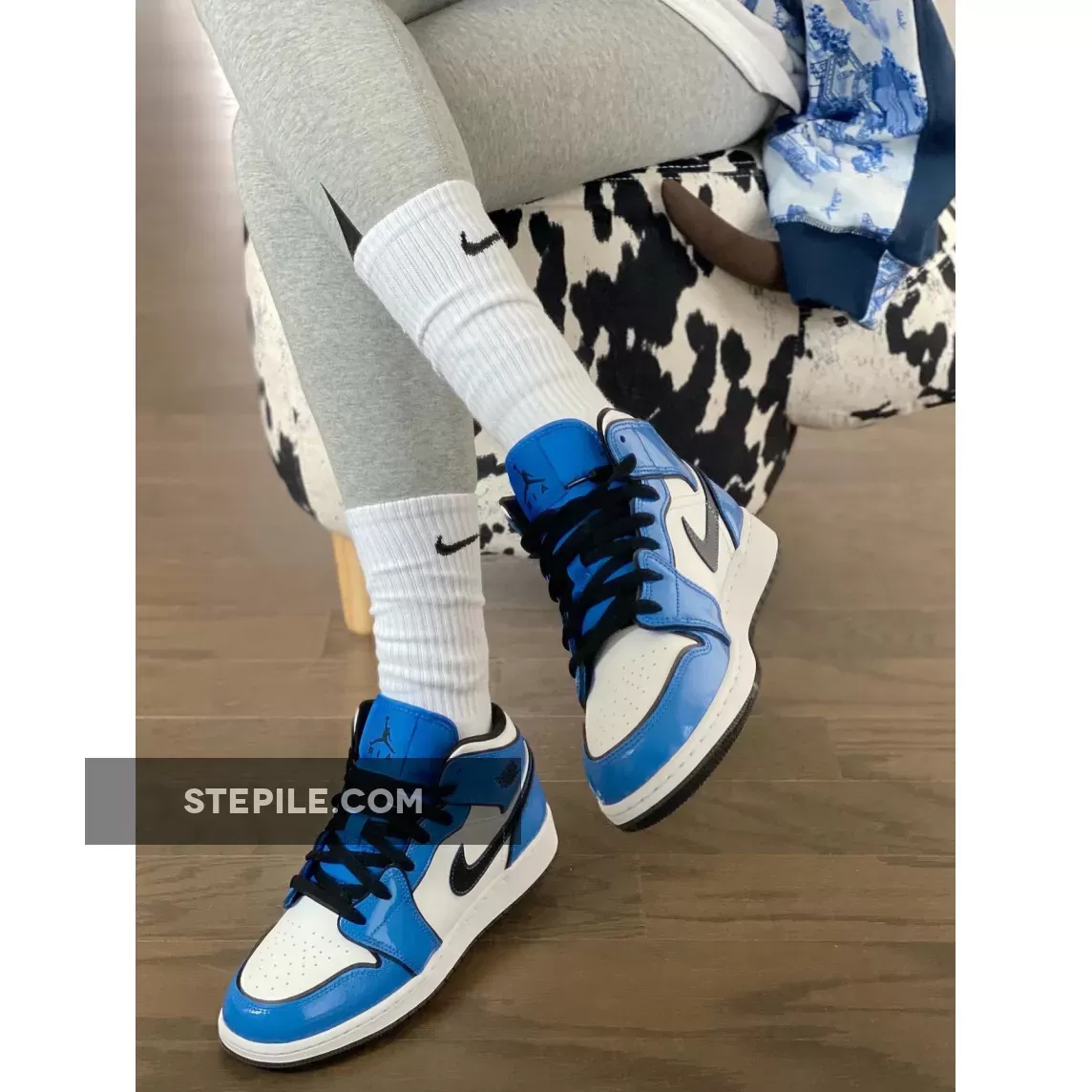 Jordan 1 Mid SE Signal Blue DD6834-402 - jordan 1 mid se blue