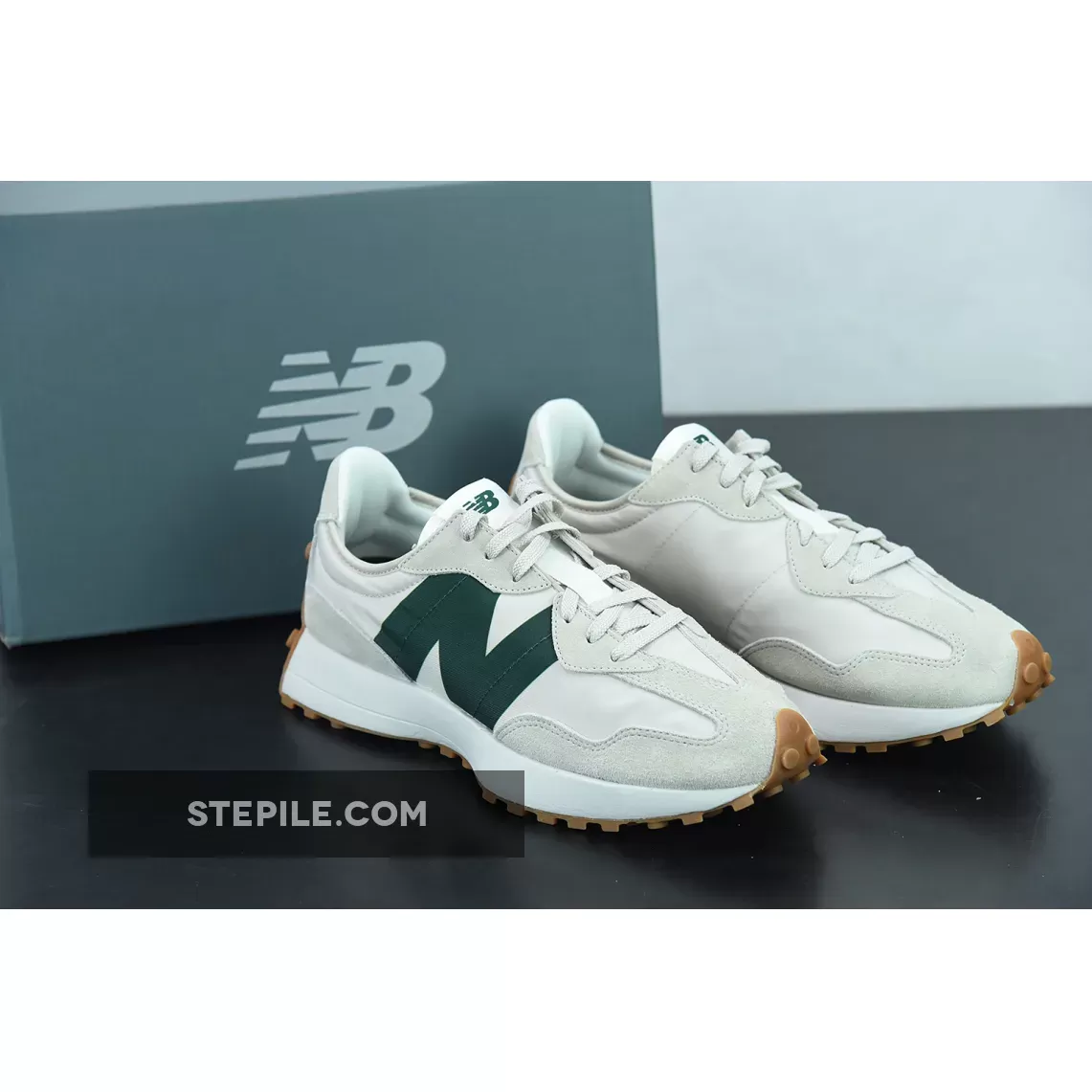 New Balance 327 Natural Green MS327HR1 / new balance 327 trainers in off white and green