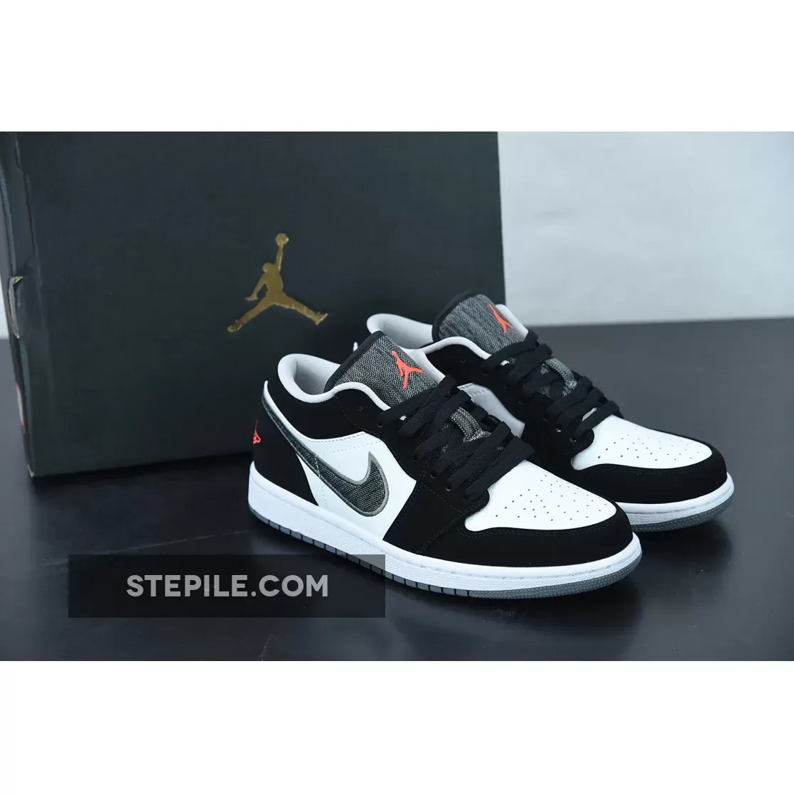 Air Jordan 1 Retro Low Black/White-Wolf Grey-Infrared 23 - infared 23